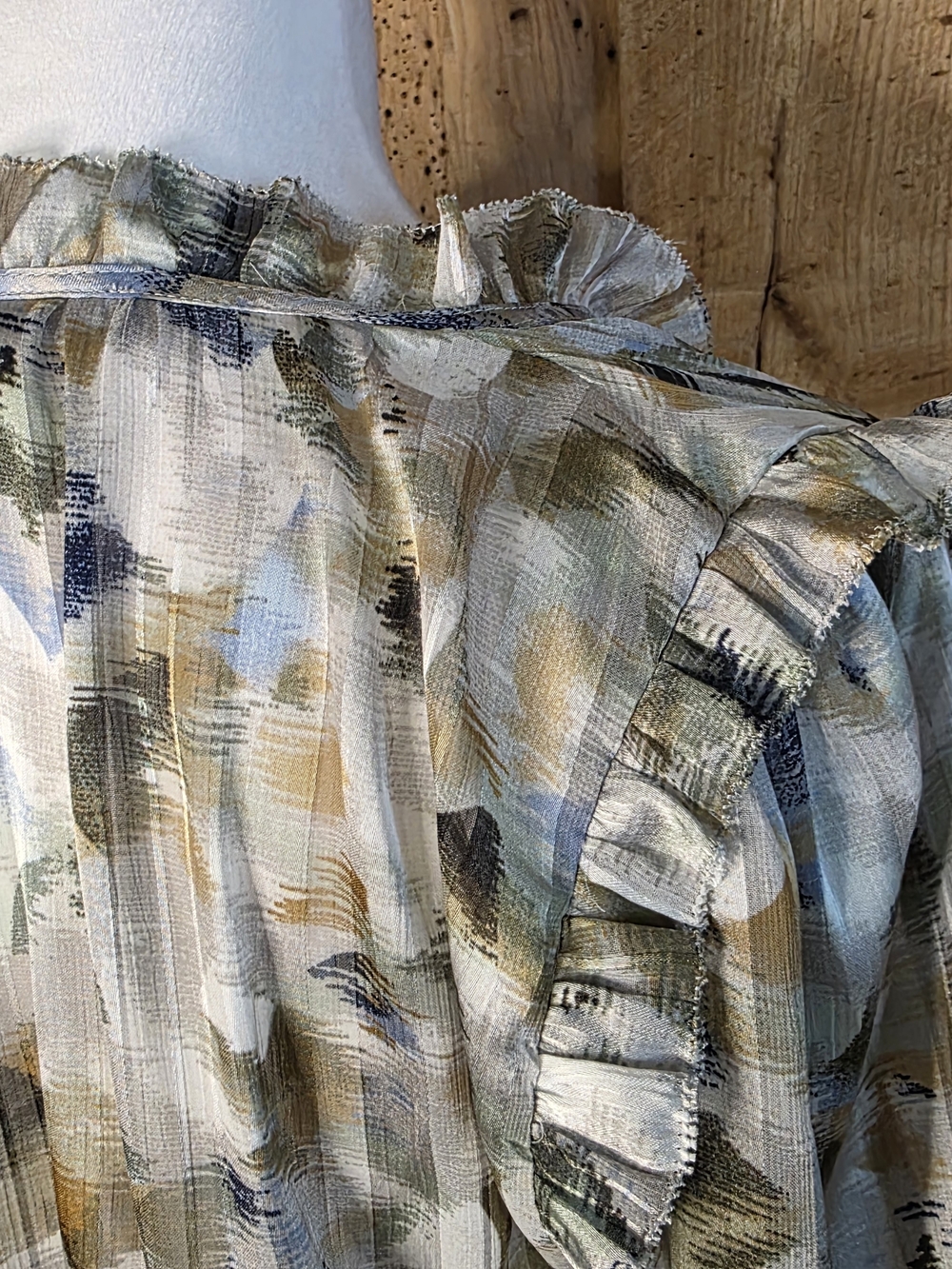 WHBM Small Blouse Ruffle Multicolor - Picture 4 of 8